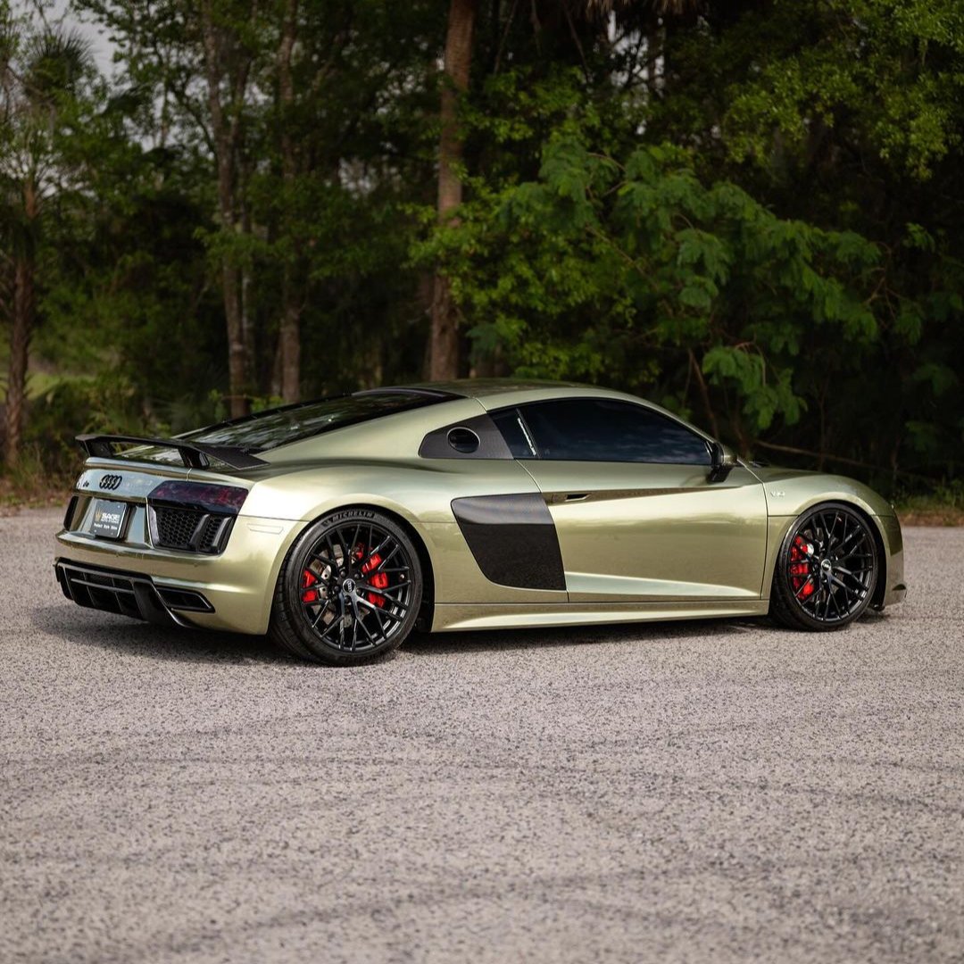 MSG117 - Metallic Hunter Jade